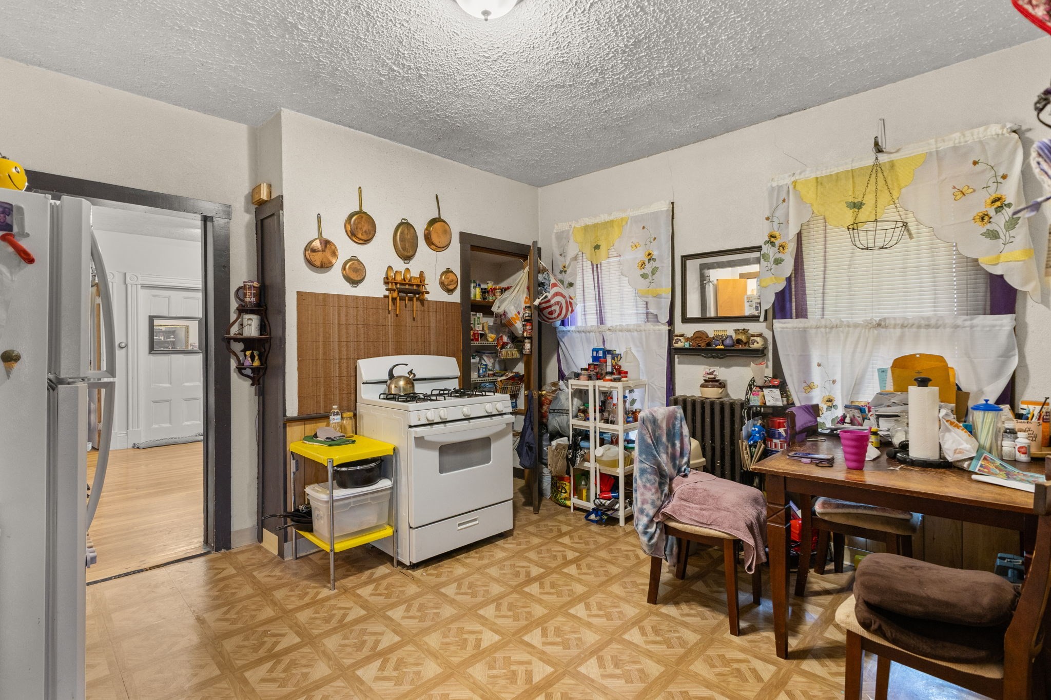 282 Belmont St Property Photo 19
