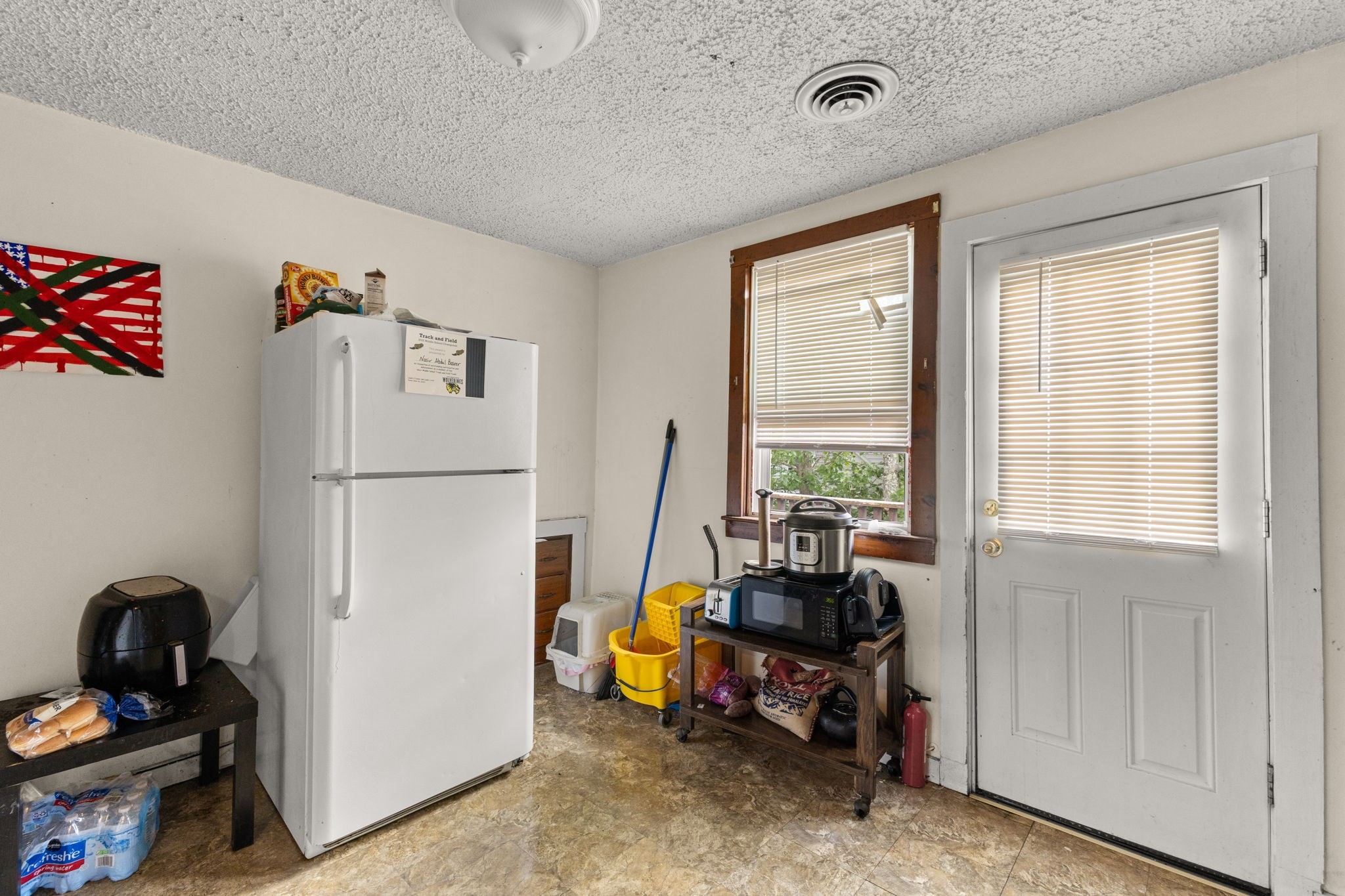 282 Belmont St Property Photo 21