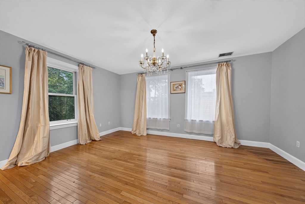 216 Summit Ave # 201 Property Photo 8