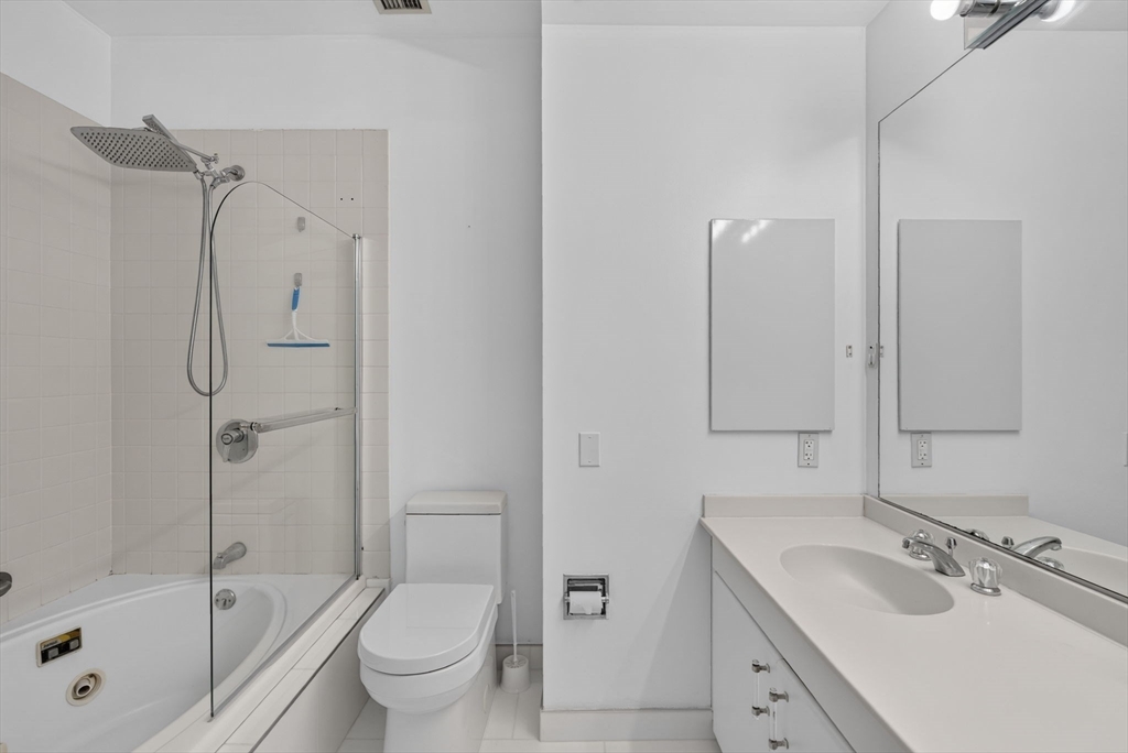 216 Summit Ave # 201 Property Photo 12