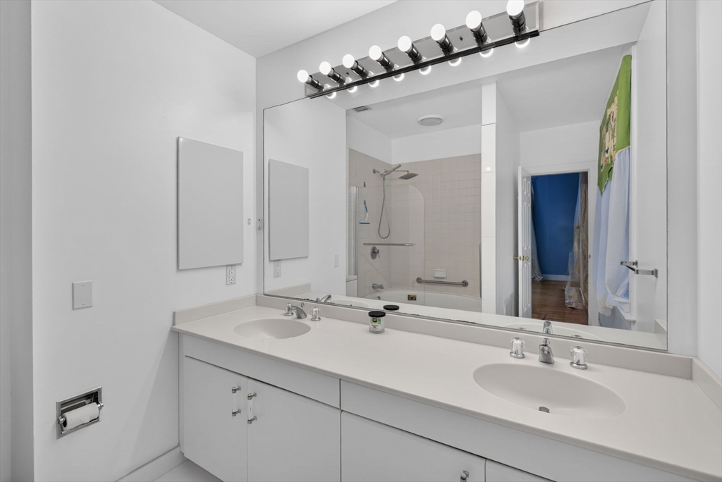 216 Summit Ave # 201 Property Photo 13