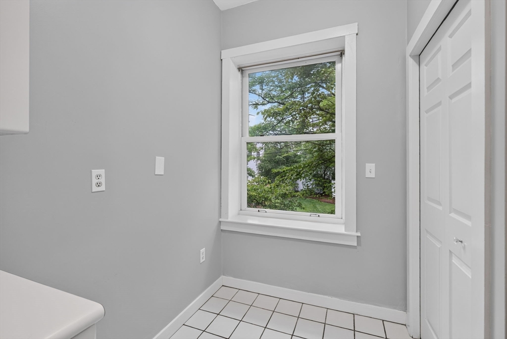 216 Summit Ave # 201 Property Photo 35