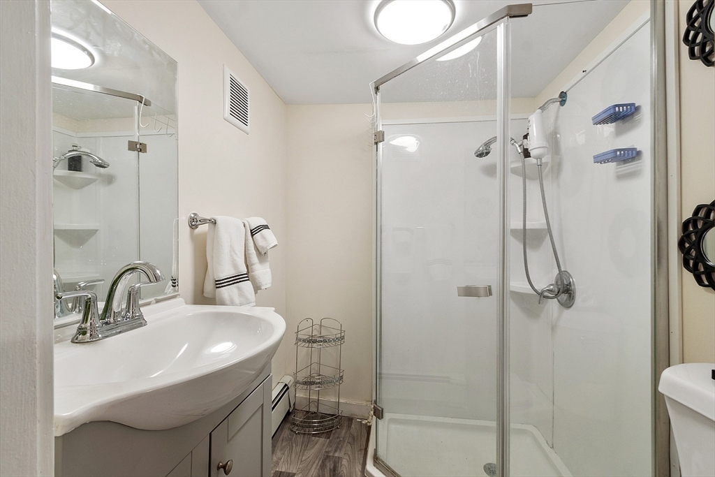 2 Grove St Property Photo 18