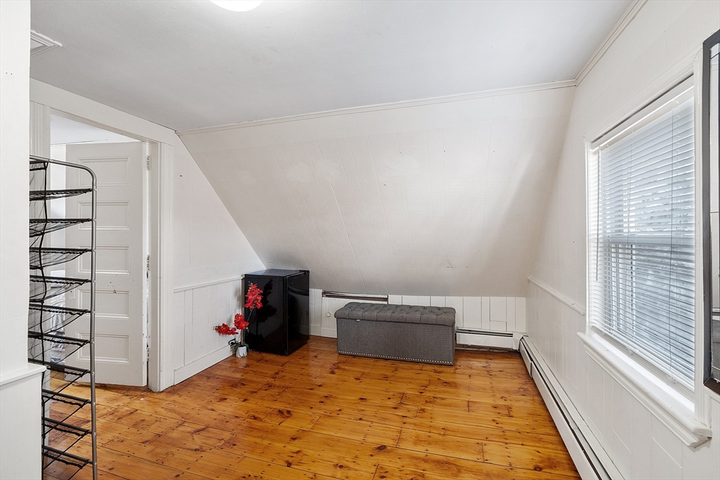 2 Grove St Property Photo 24