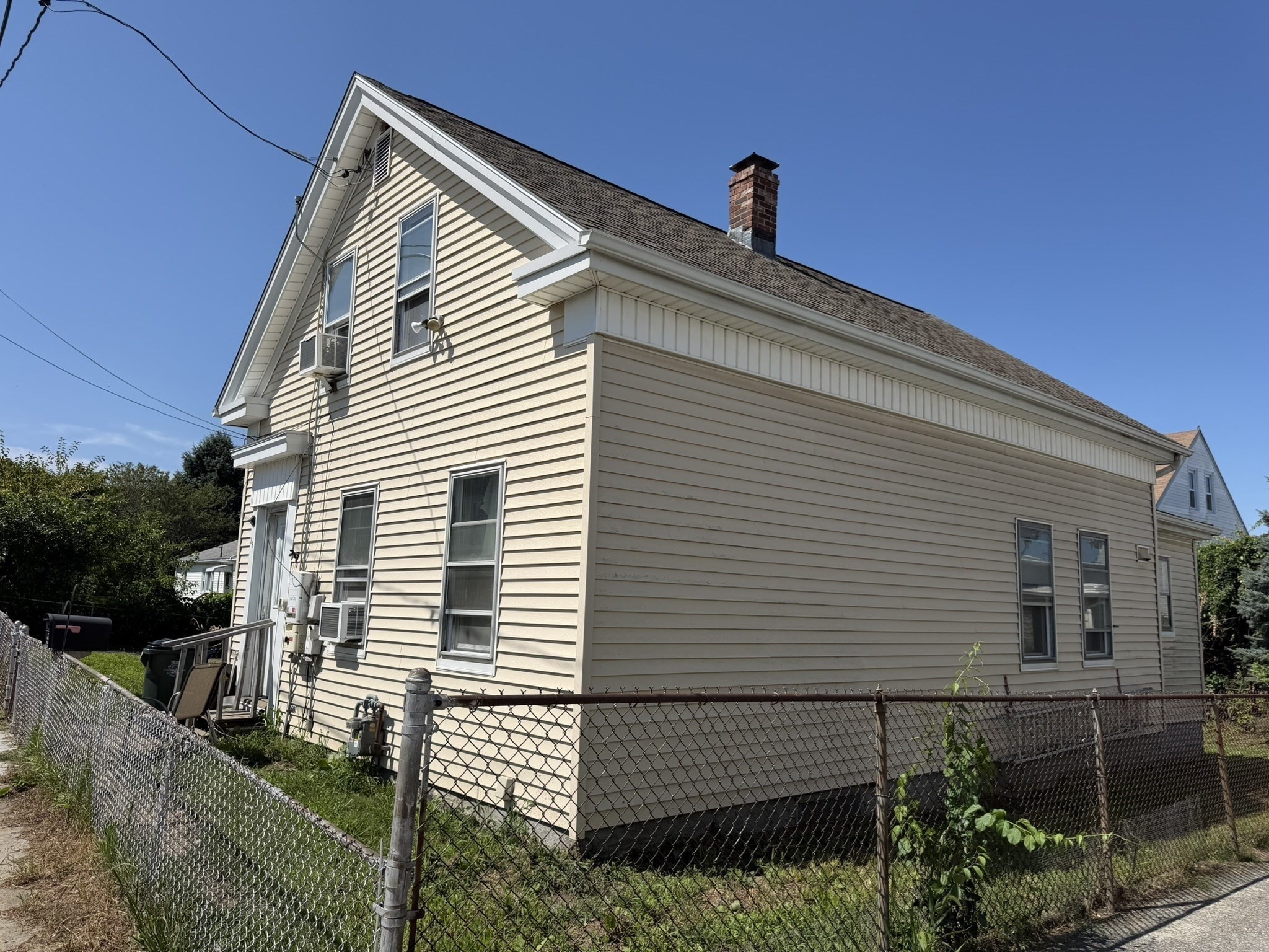 15 Allen St Property Photo 2