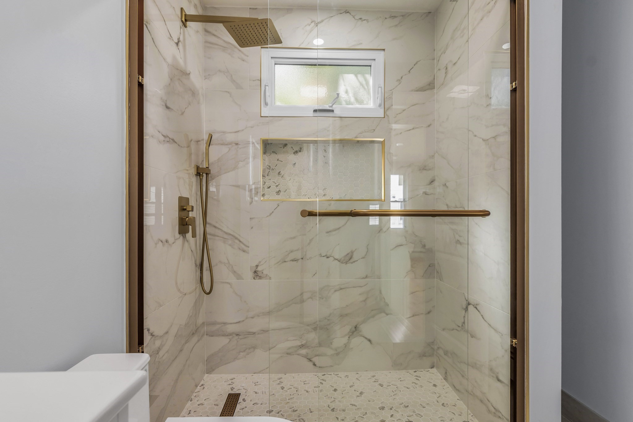 197 Oakland Ave Property Photo 11