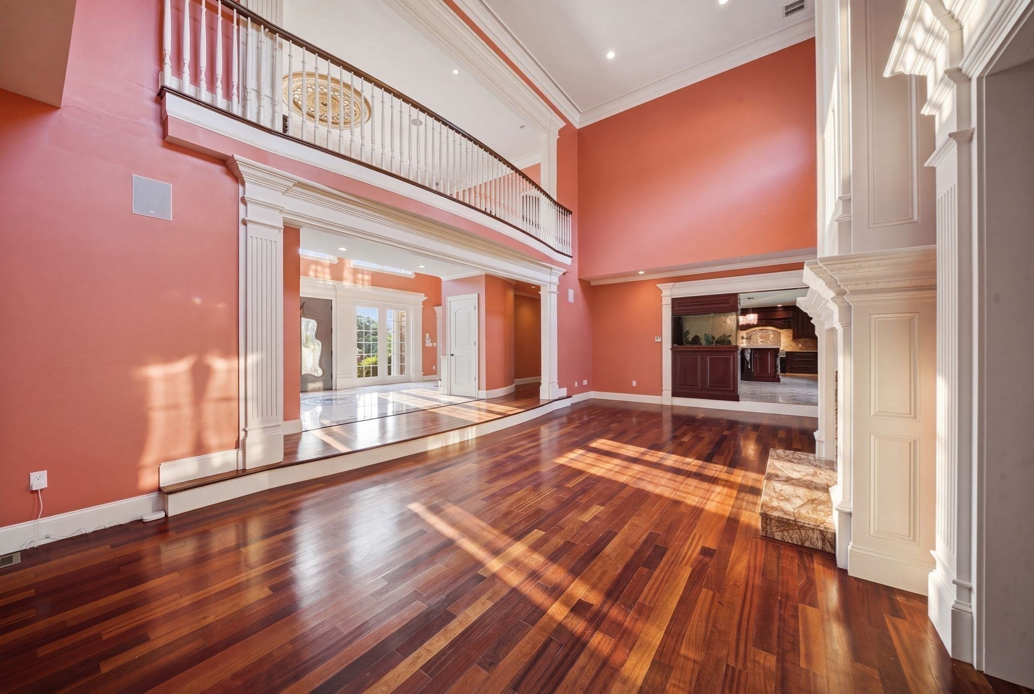 3 Regency Rdg Property Photo 8