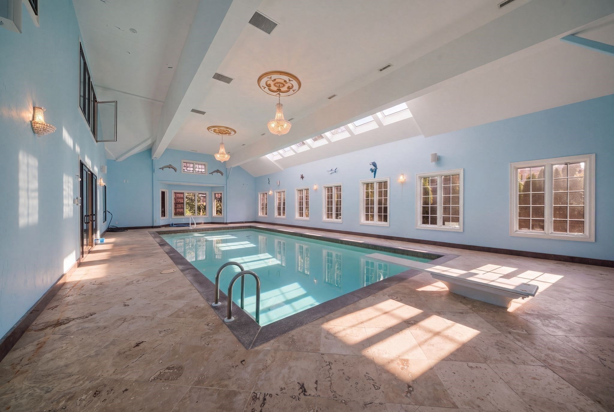 3 Regency Rdg Property Photo 17