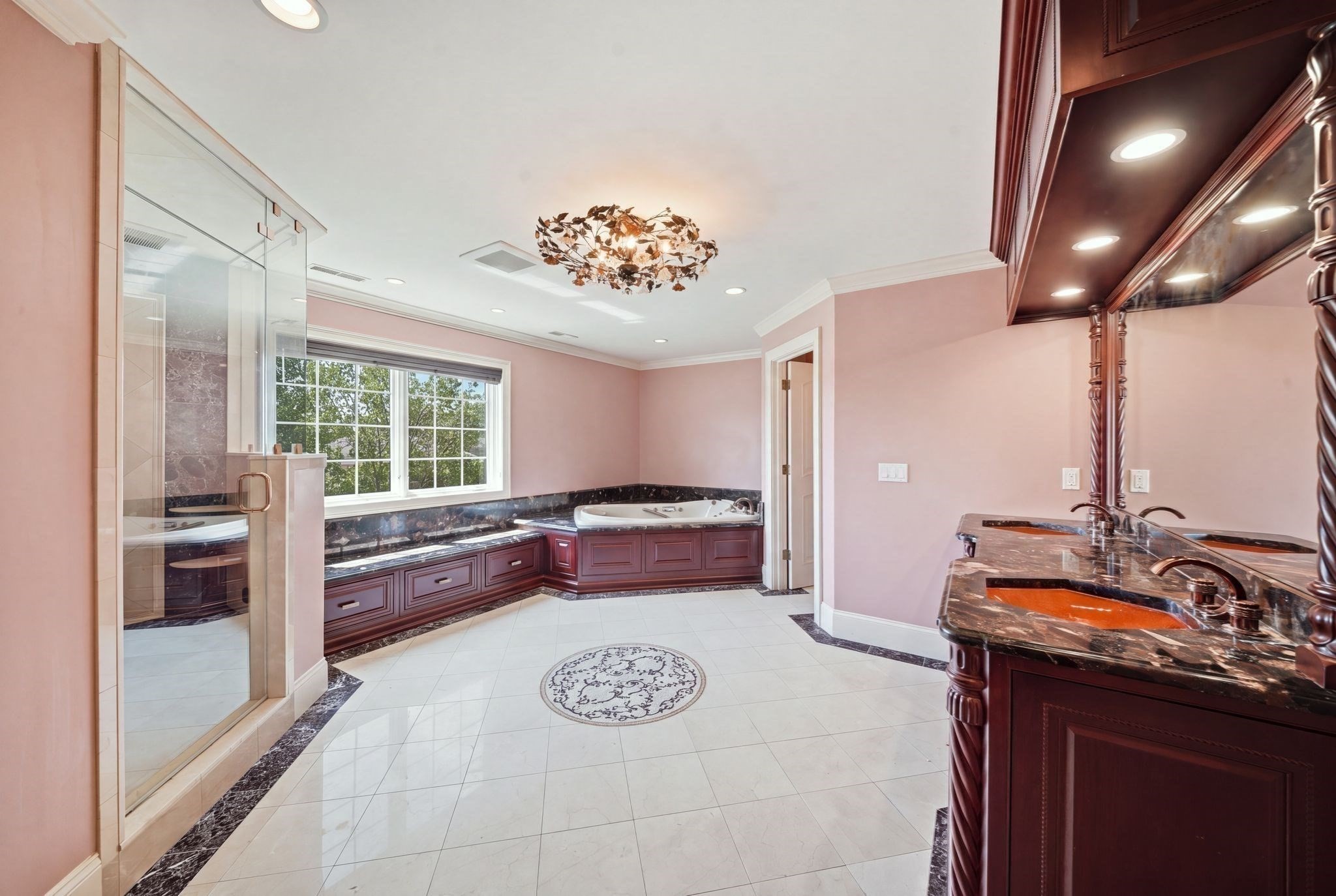 3 Regency Rdg Property Photo 29