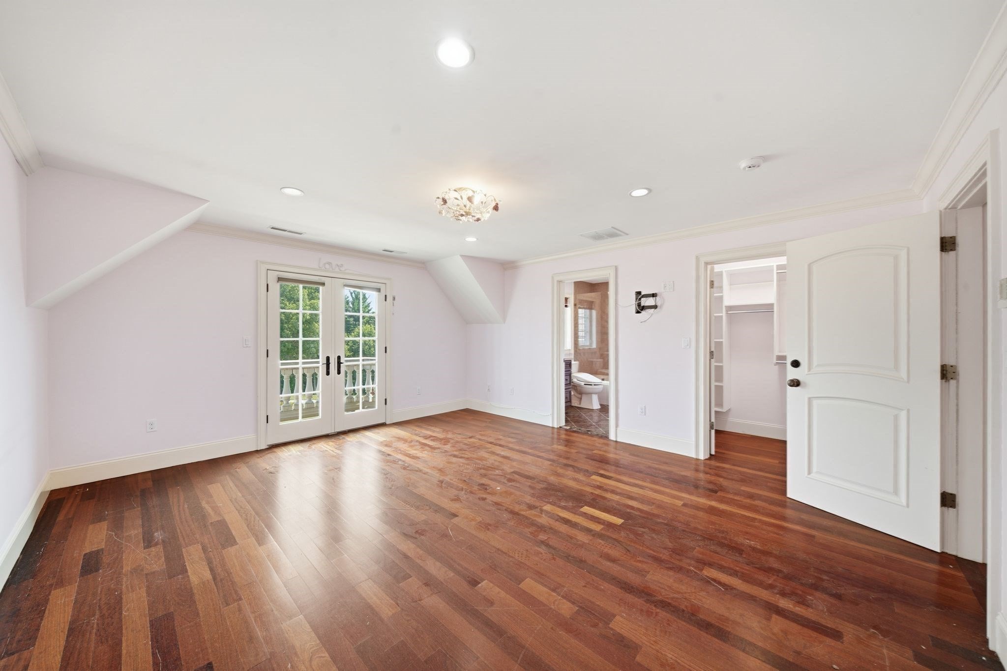 3 Regency Rdg Property Photo 35