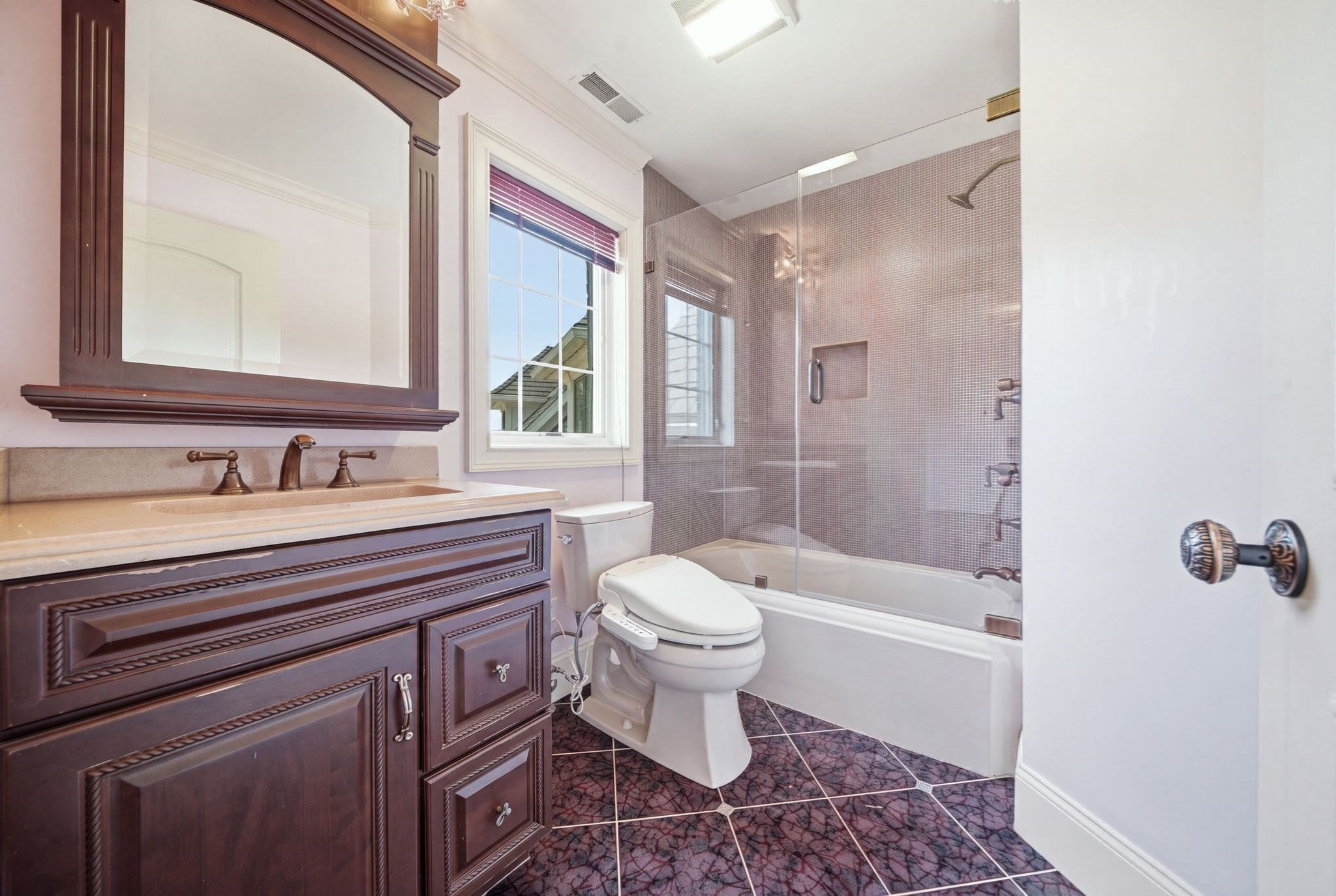 3 Regency Rdg Property Photo 36