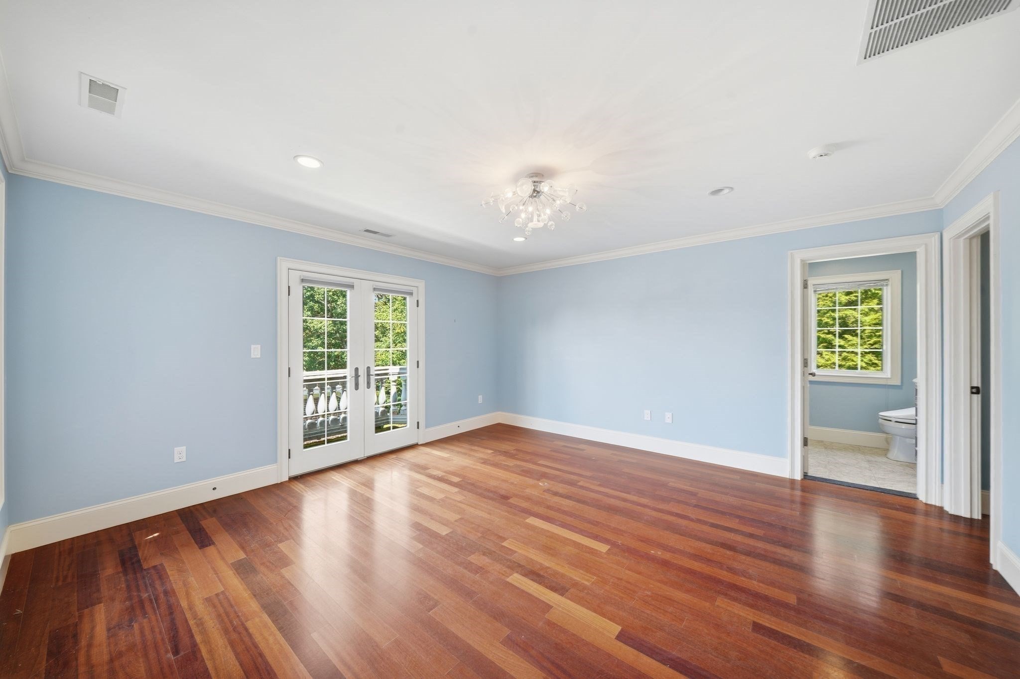 3 Regency Rdg Property Photo 40