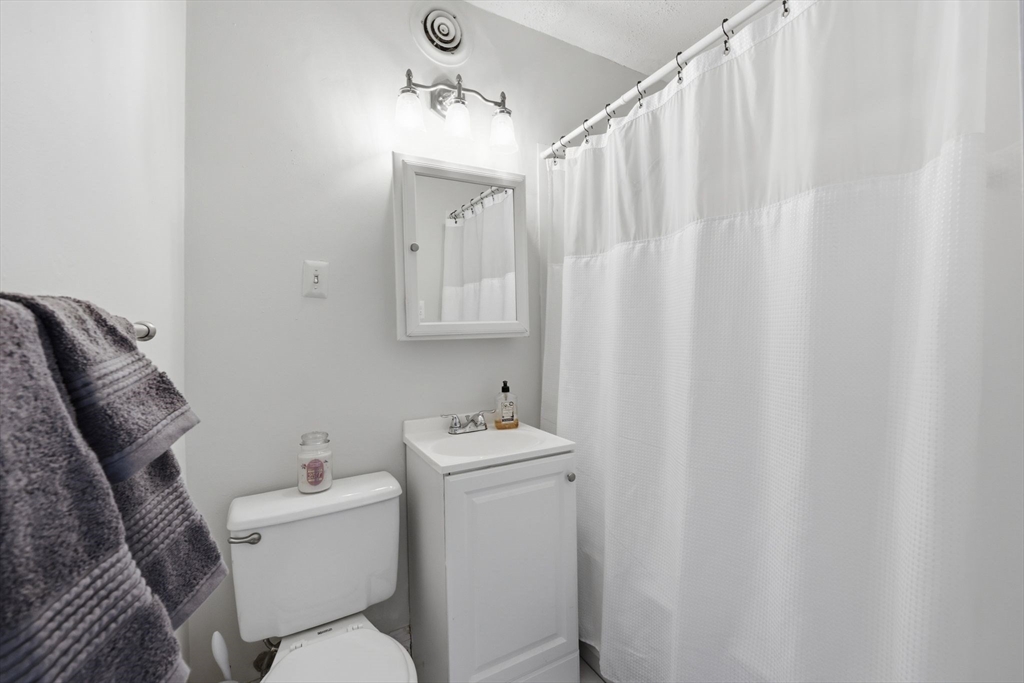 140 Chestnut St # 604 Property Photo 23