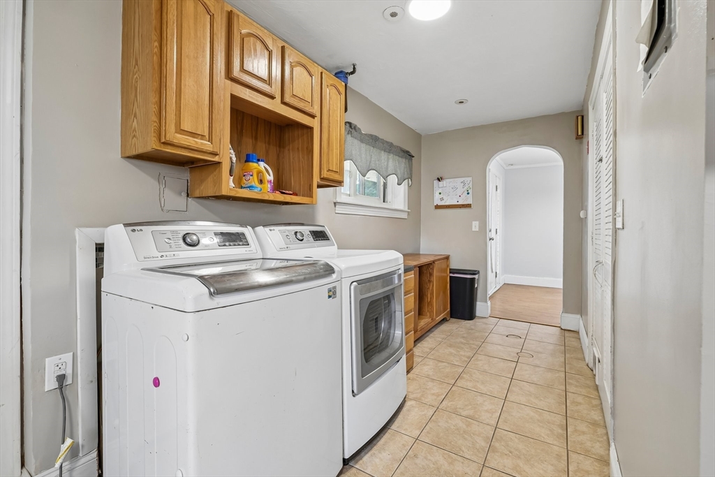 114 Rich St Property Photo 20