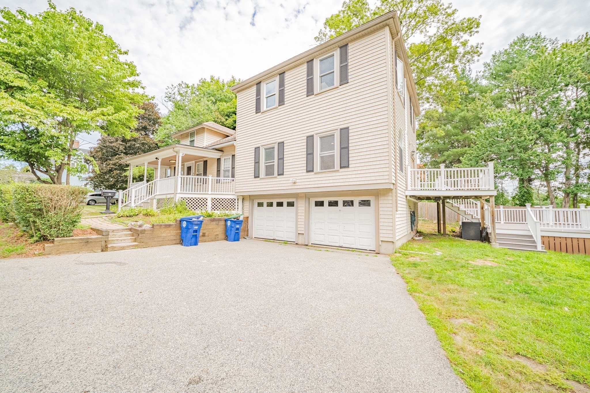 34 Dewey Ave