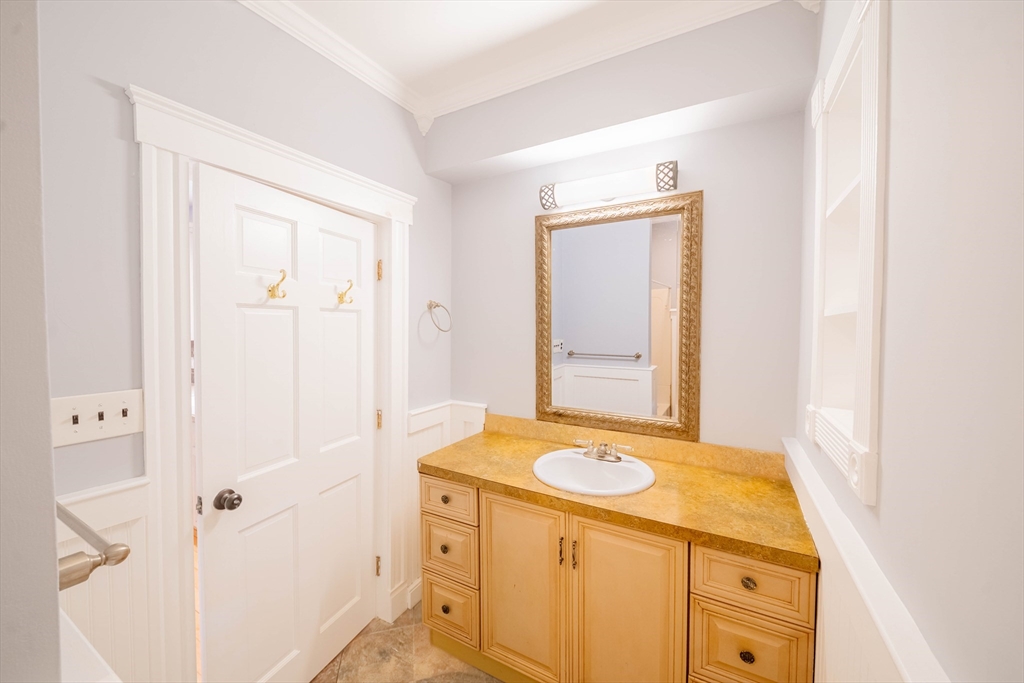 34 Dewey Ave Property Photo 14