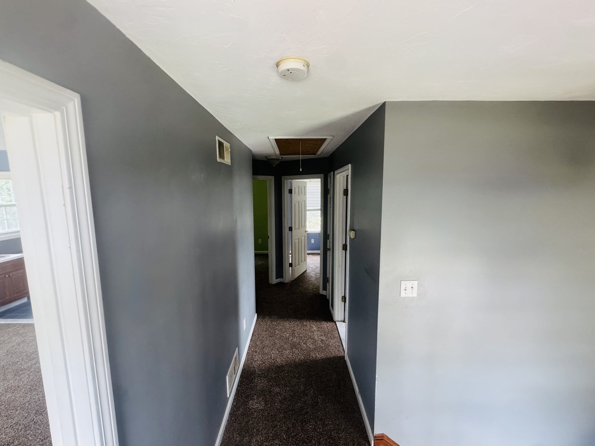 3841 N Main St Property Photo 13