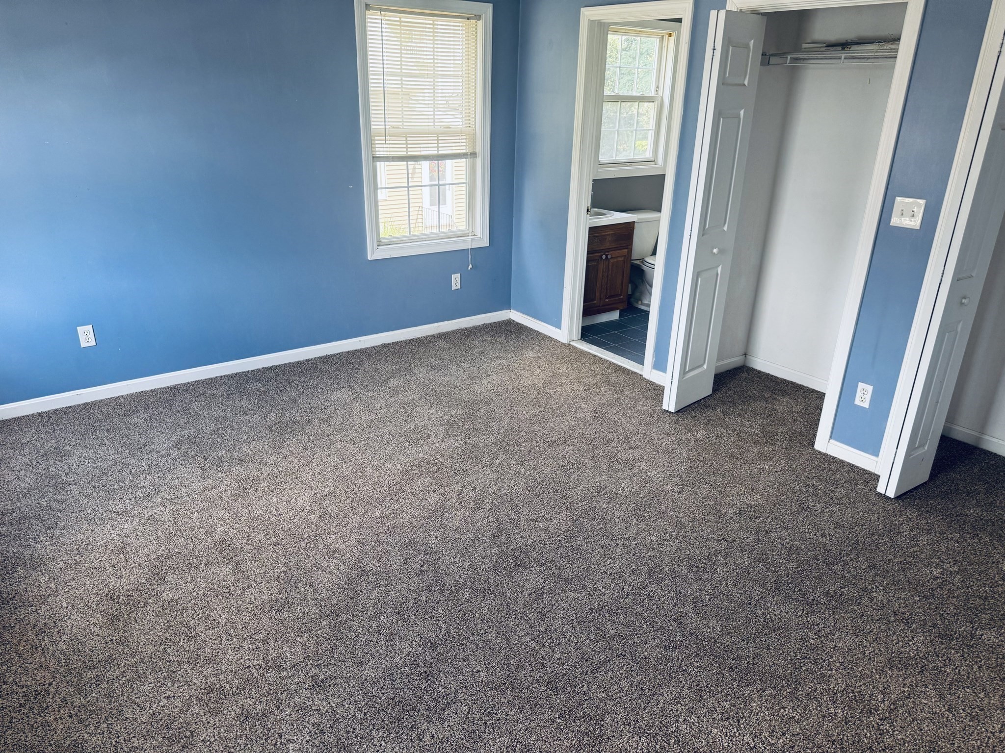 3841 N Main St Property Photo 14