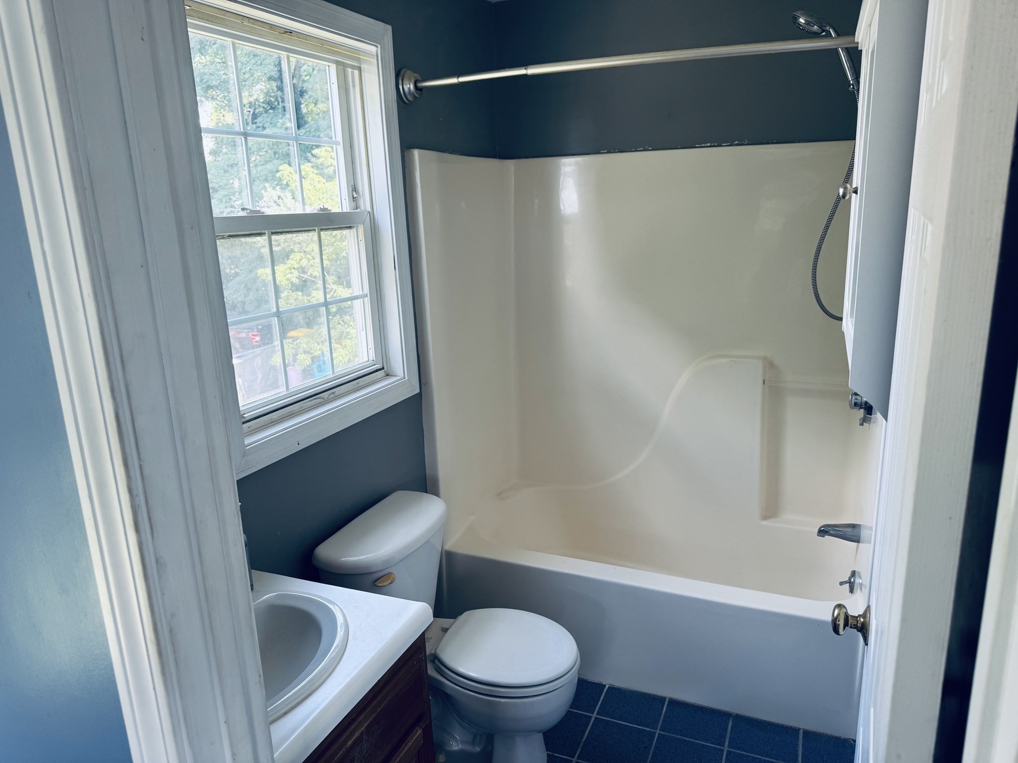 3841 N Main St Property Photo 16