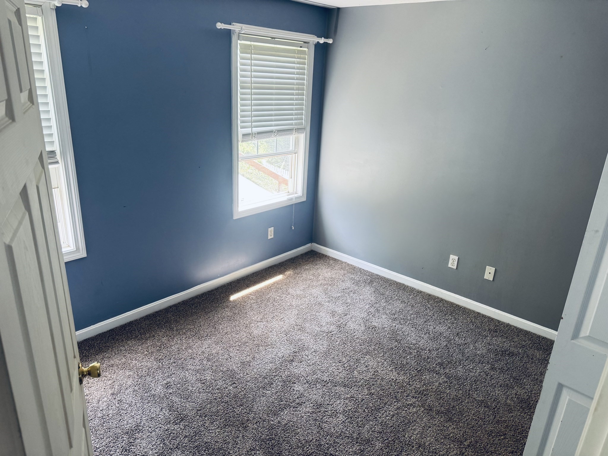 3841 N Main St Property Photo 17