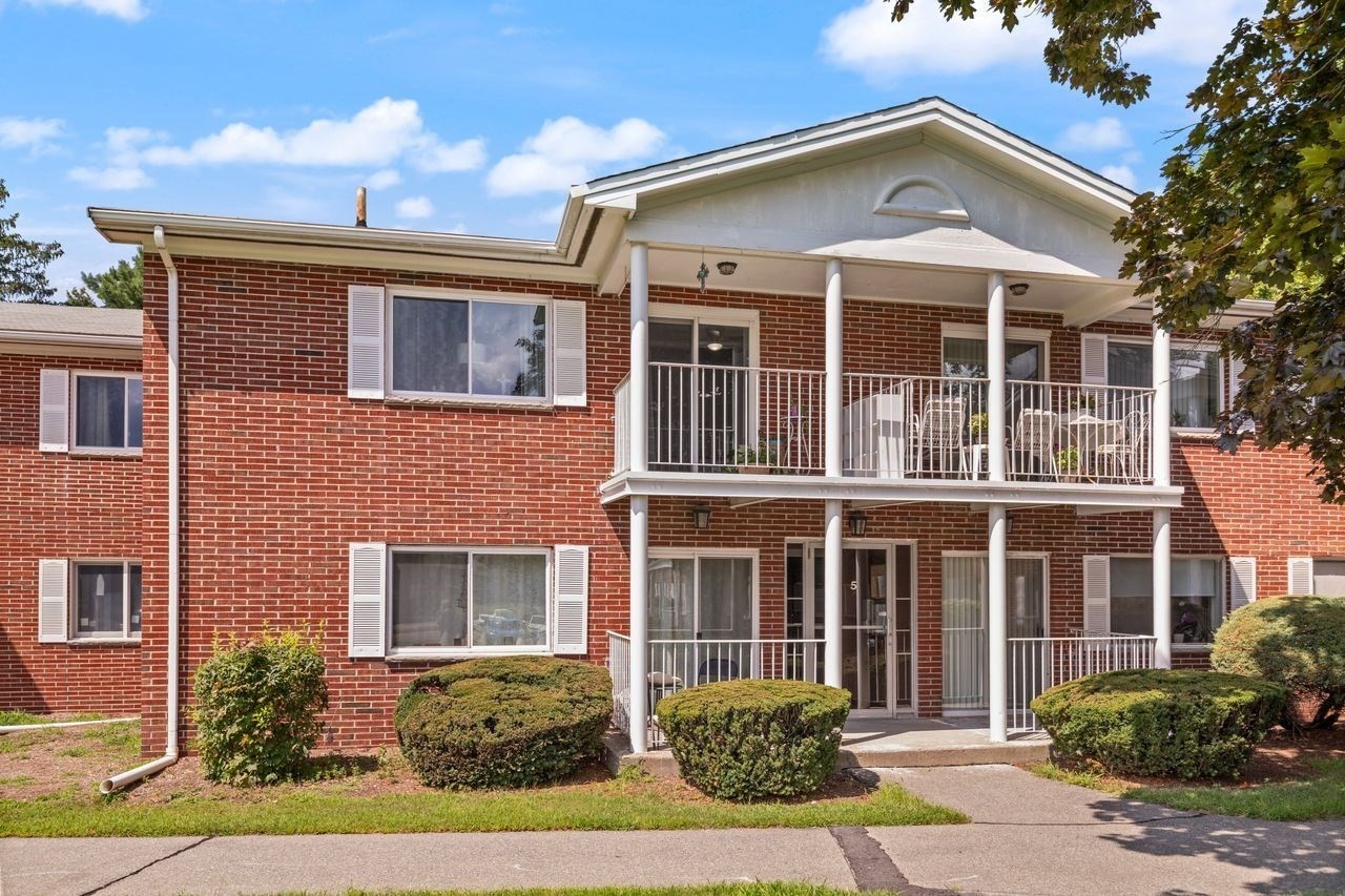 5 Bayberry Drive # 3 Property Photo 1
