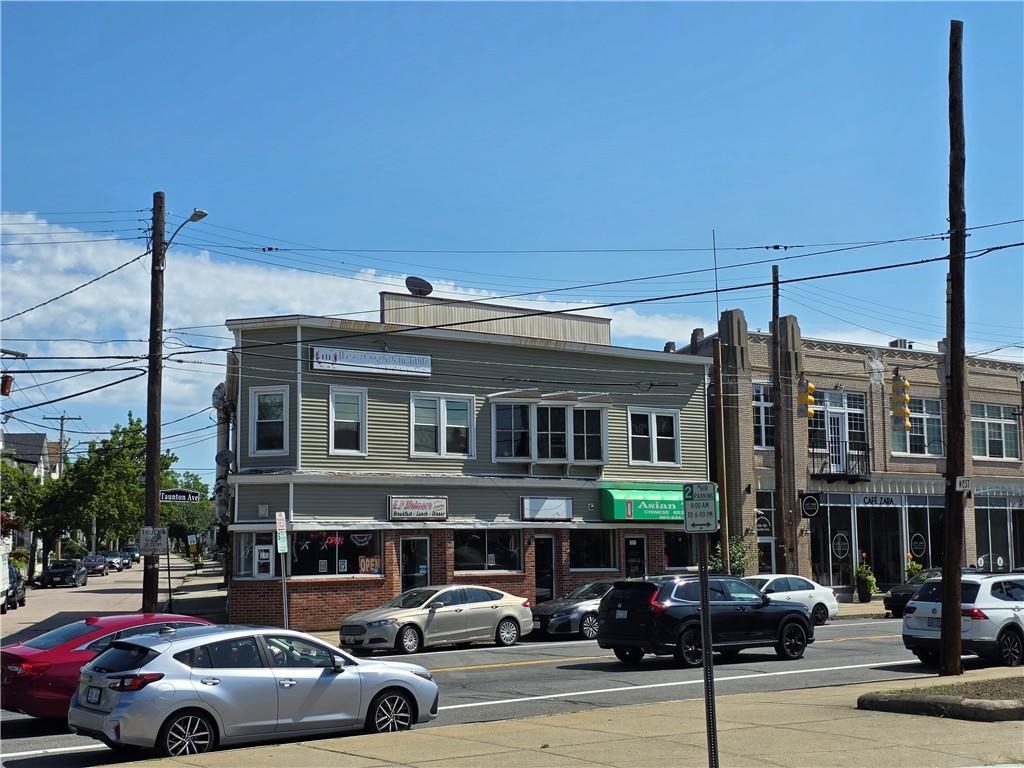 122 126 Taunton Ave Property Photo 1
