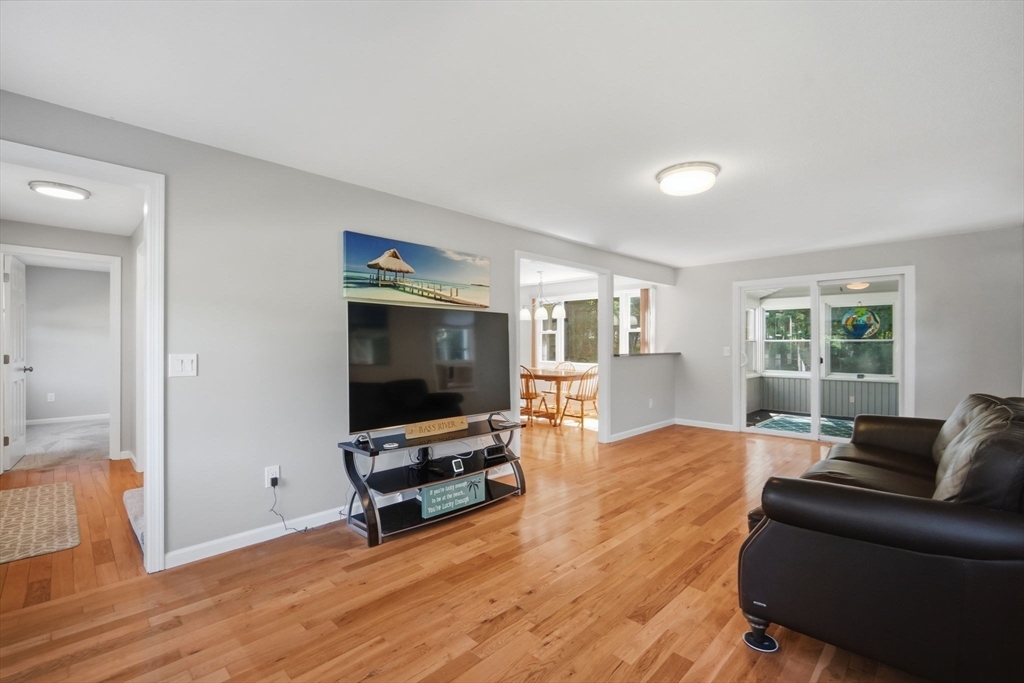 78 Oak Brook Drive Property Photo 8