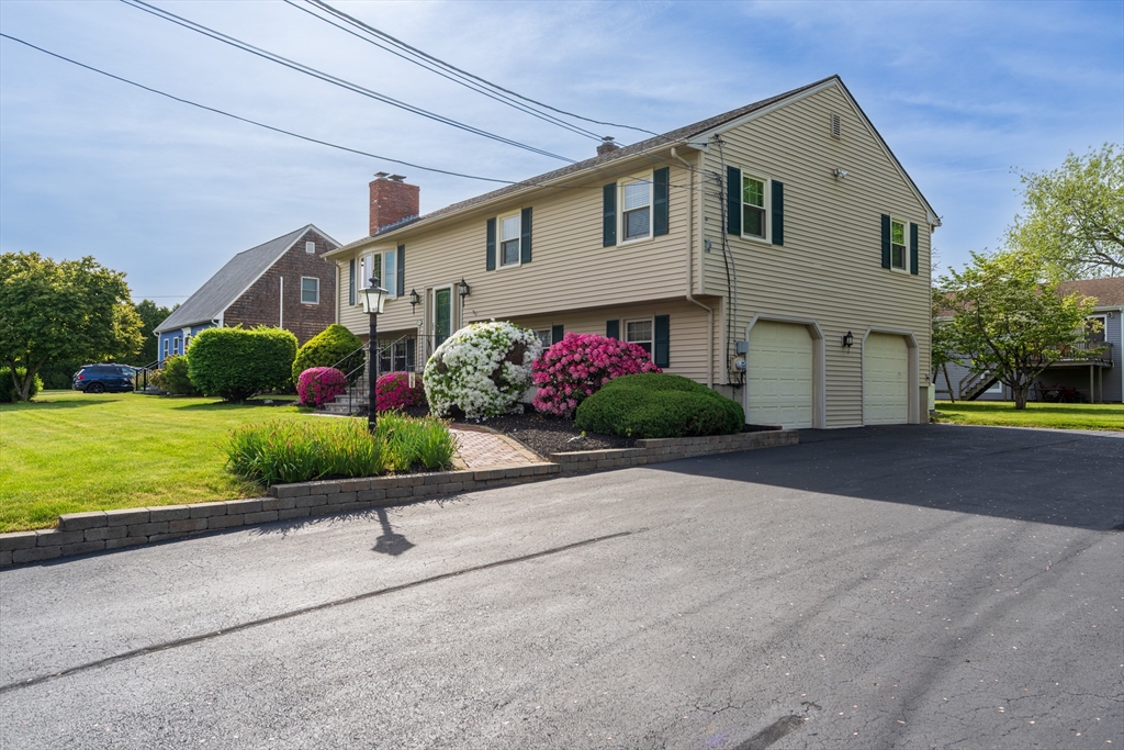 9 Kathleen Drive Property Photo 3