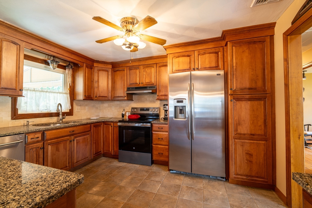 9 Kathleen Drive Property Photo 19