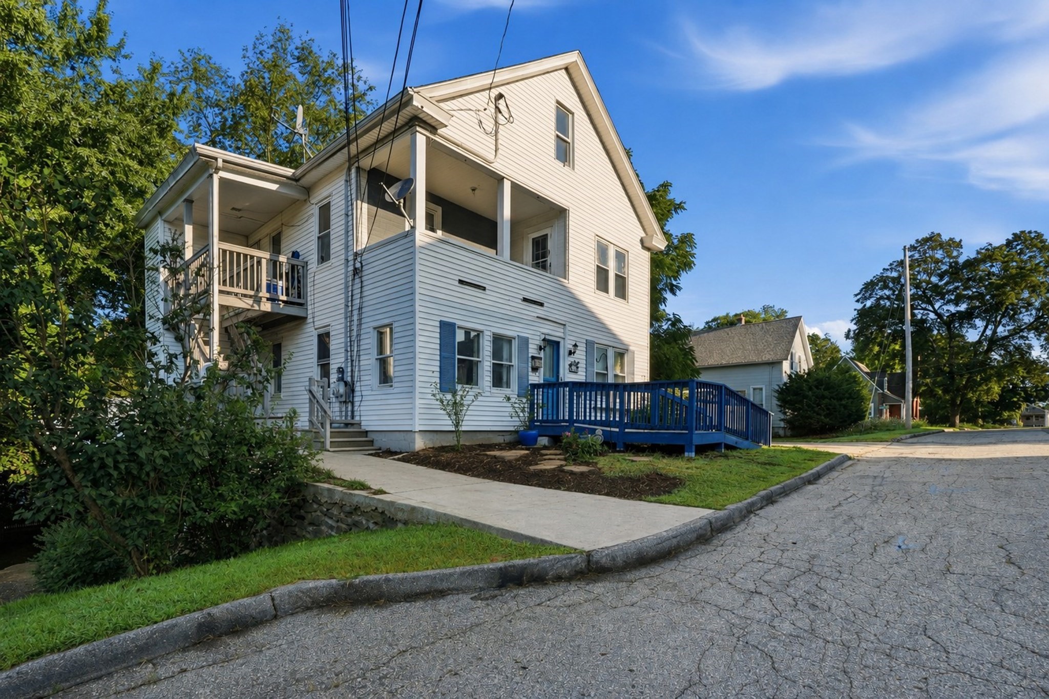 48 Litchfield Ave Property Photo 28