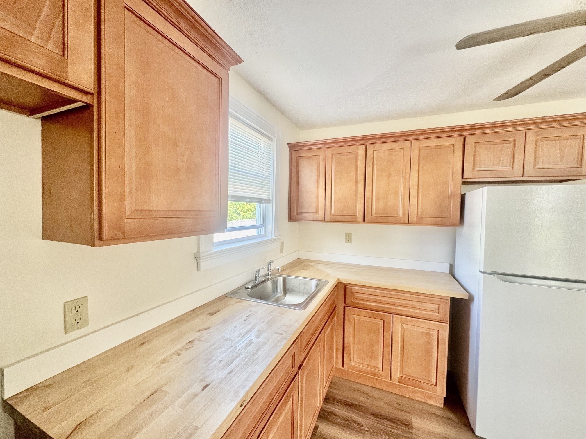 93 Parker St # 2 Property Photo 6