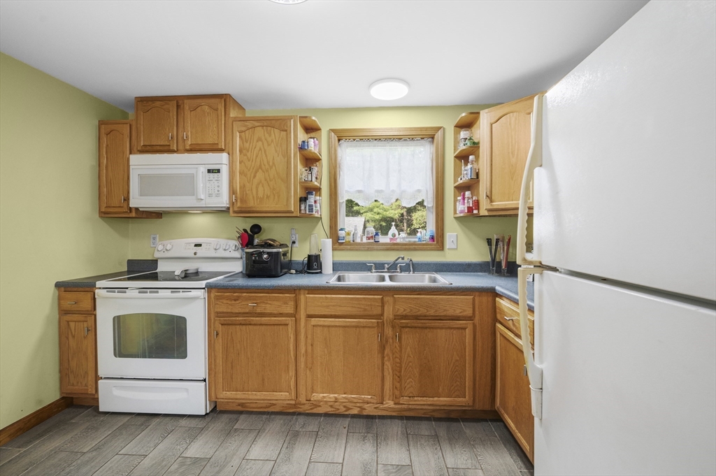 90 West St Property Photo 8