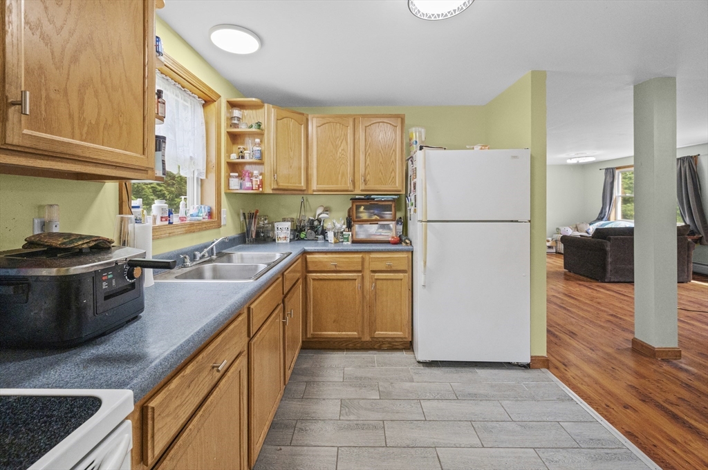 90 West St Property Photo 9