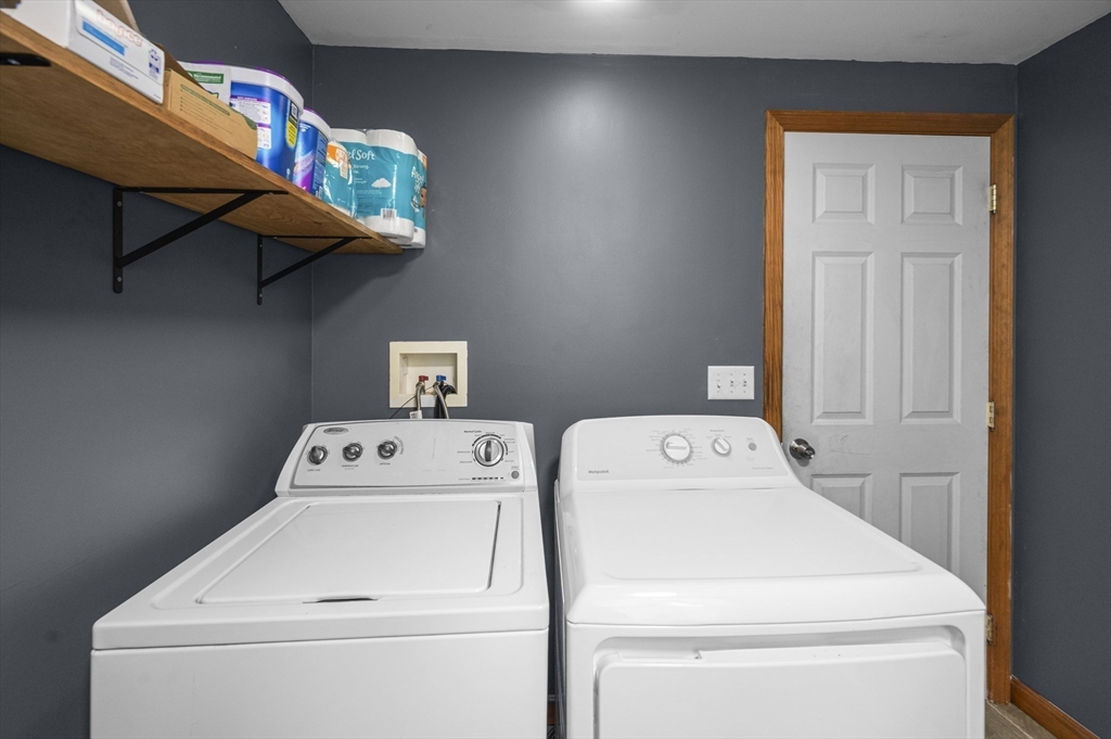 90 West St Property Photo 16