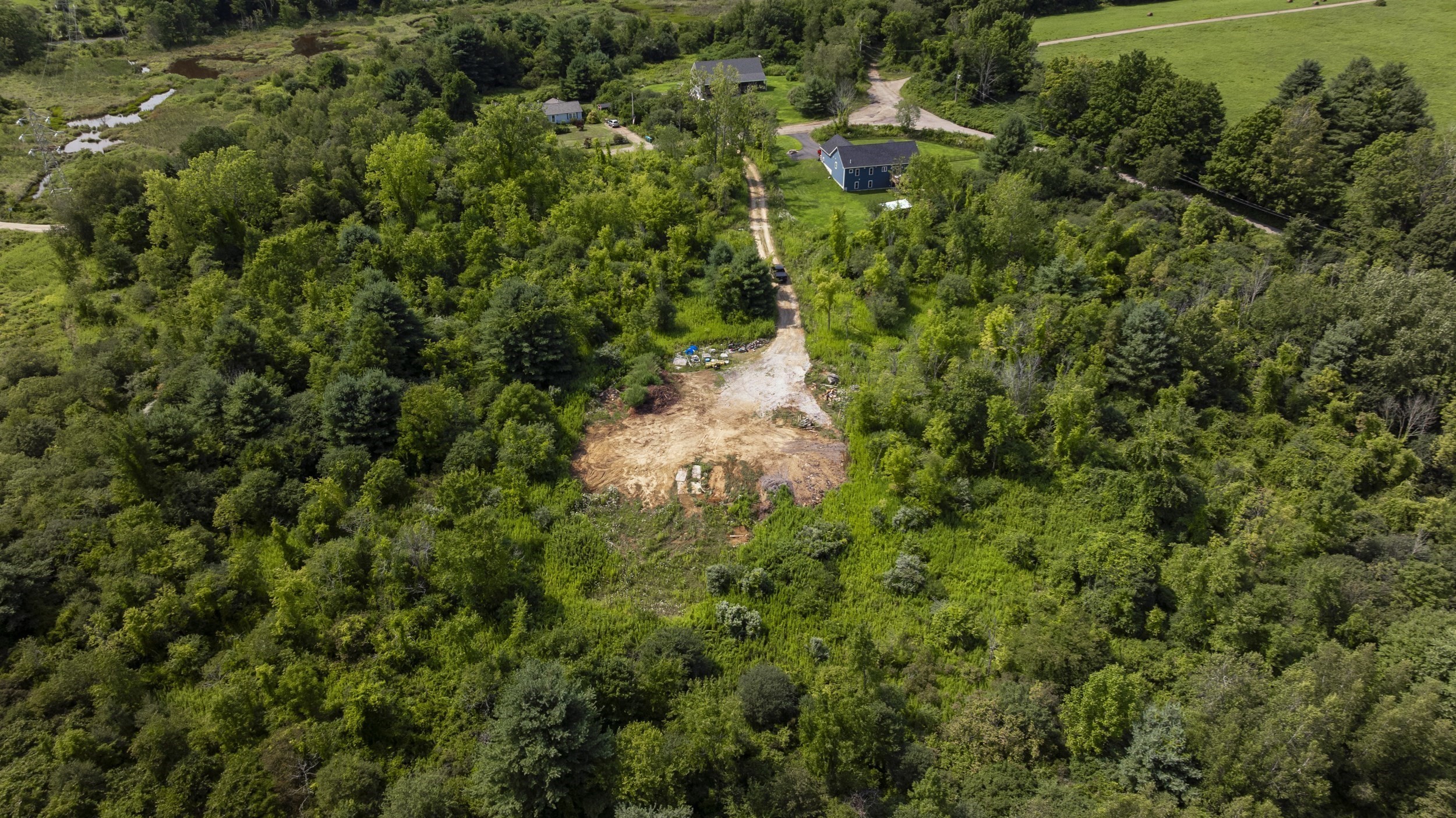 11 Old West Brookfield Rd Property Photo 6