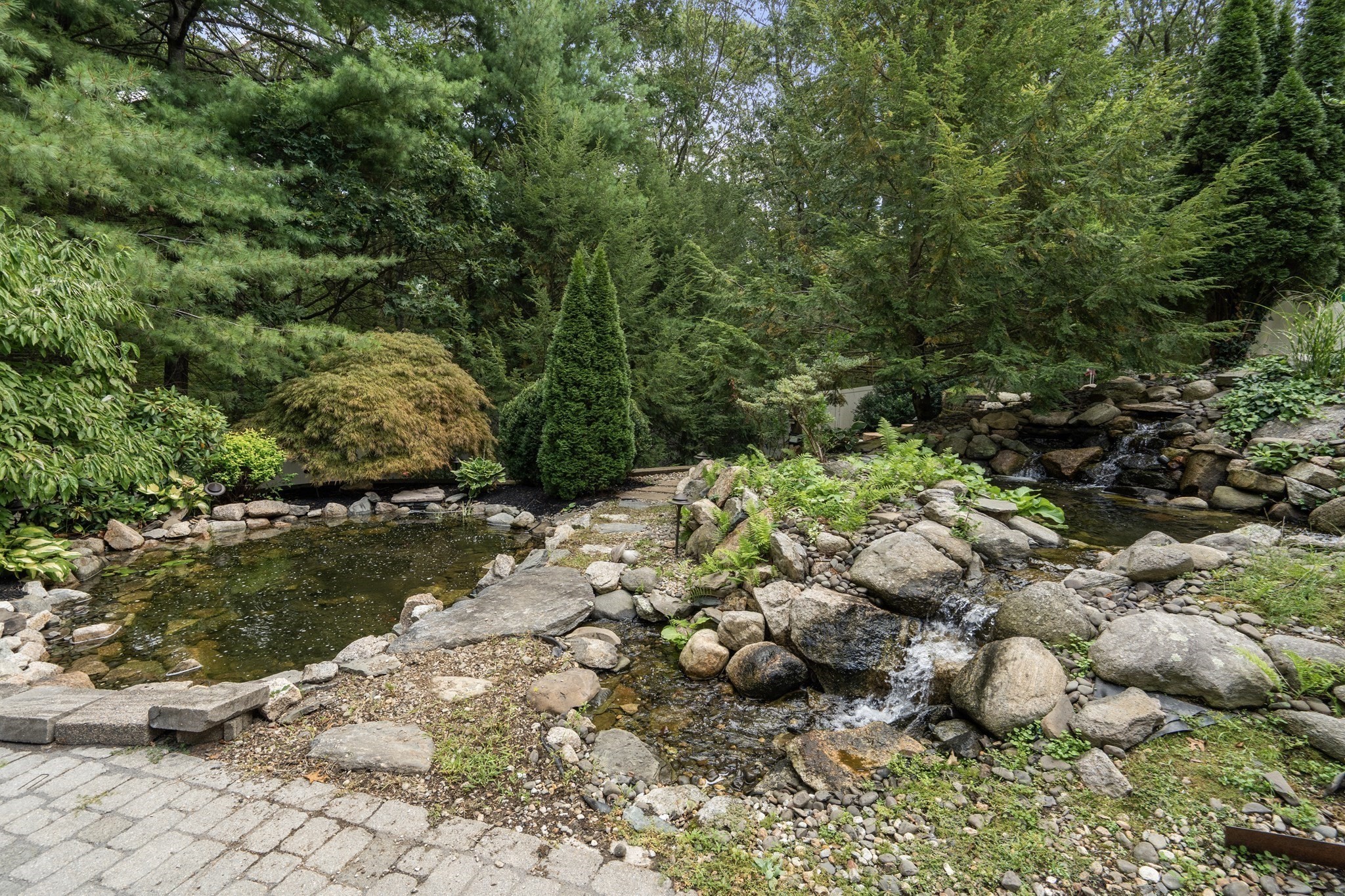 24 Old Connecticut Path Property Photo 38