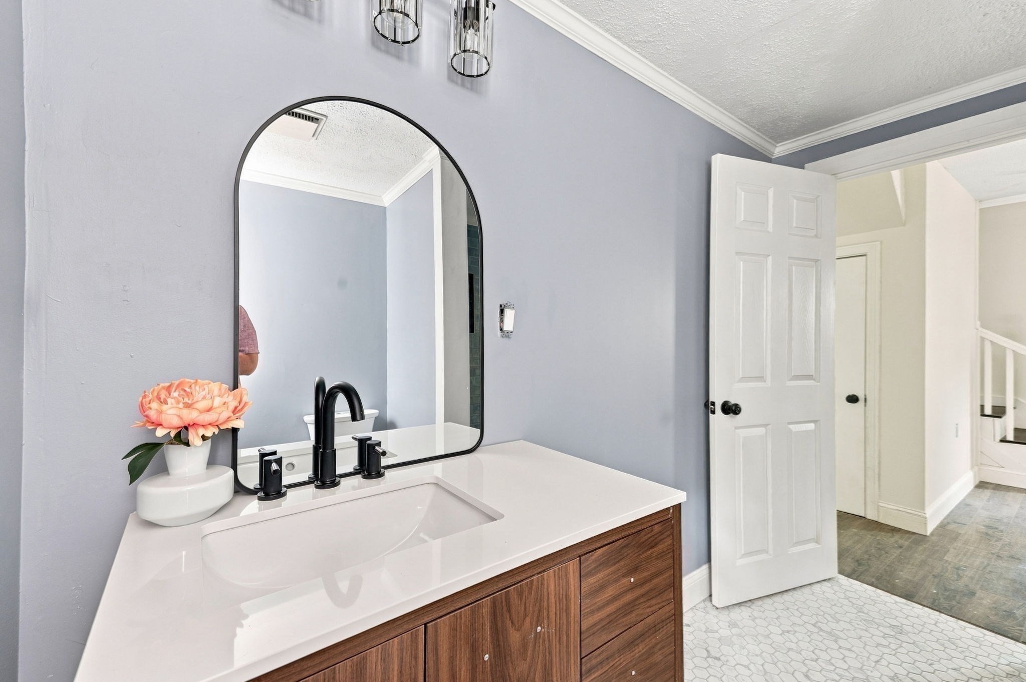169 Quinapoxet St Property Photo 31