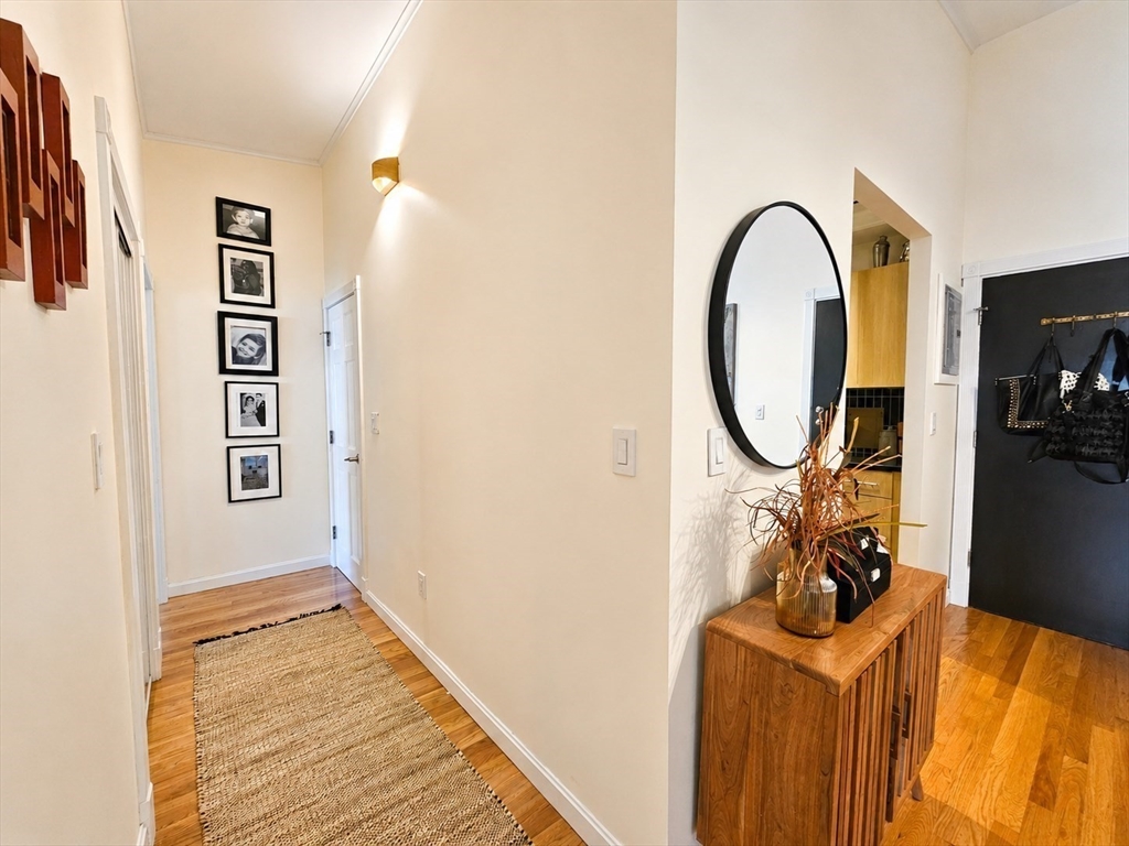 55 Broadlawn Park # 16b Property Photo 16