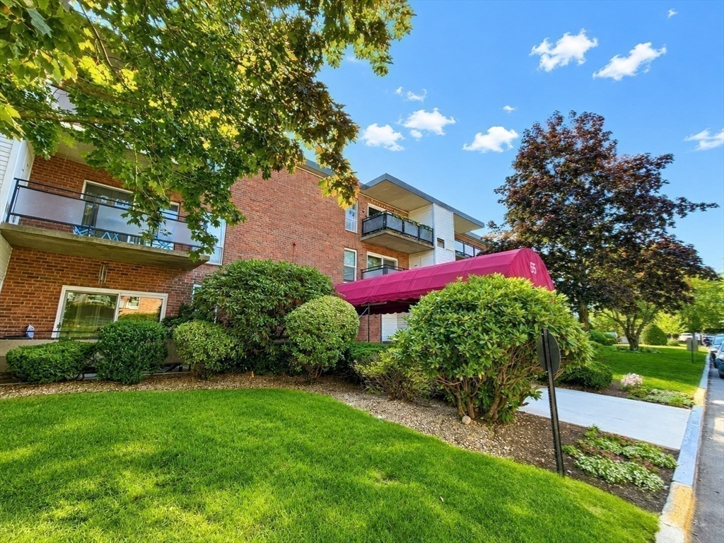 55 Broadlawn Park # 16b Property Photo 32