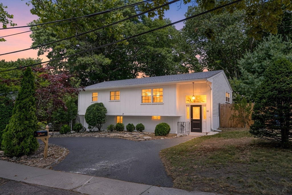 10 Kardon Rd Property Photo 1