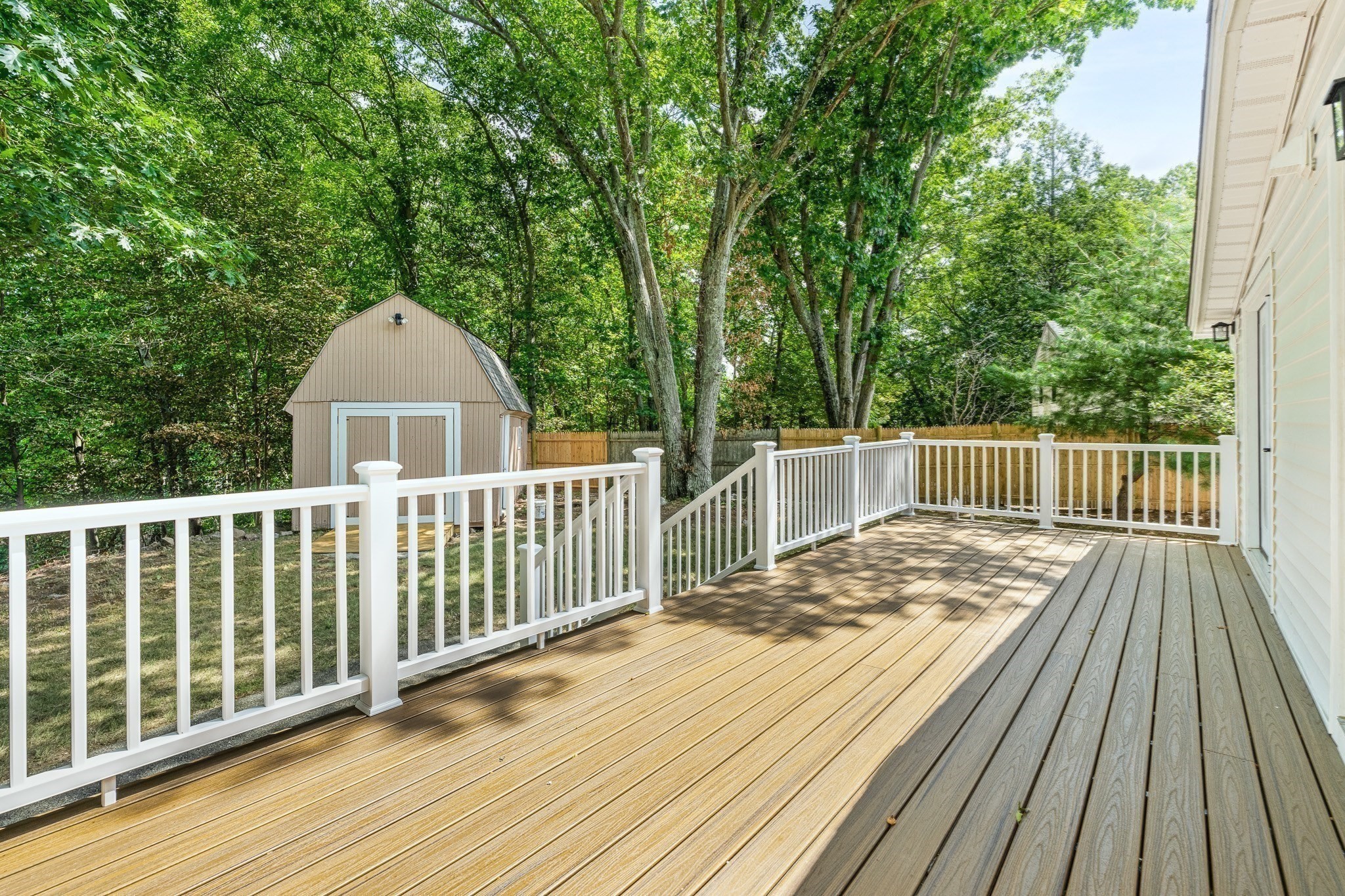 10 Kardon Rd Property Photo 22