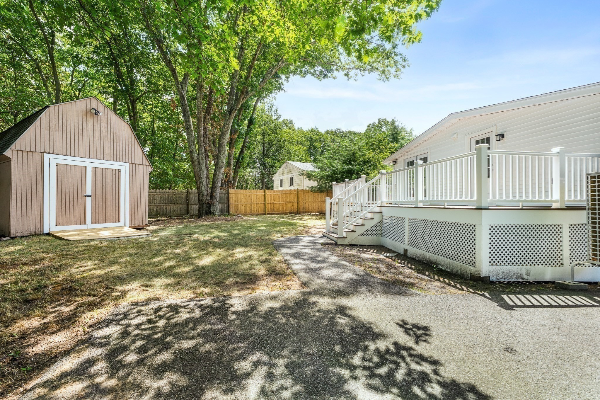 10 Kardon Rd Property Photo 23
