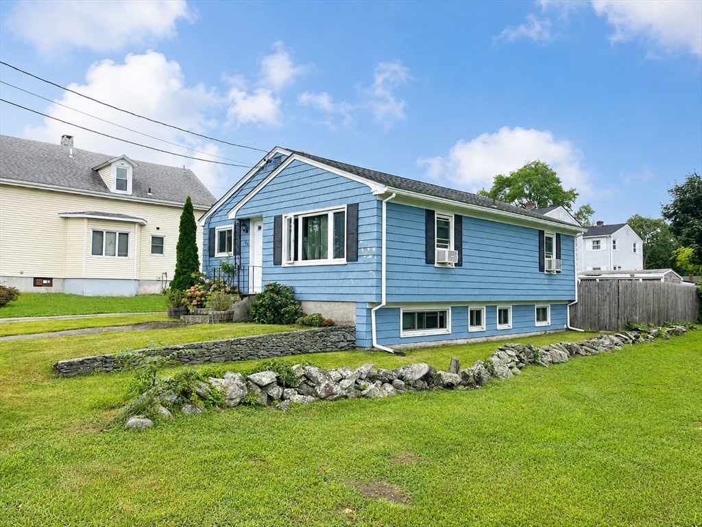 60 Martin St Property Photo 1