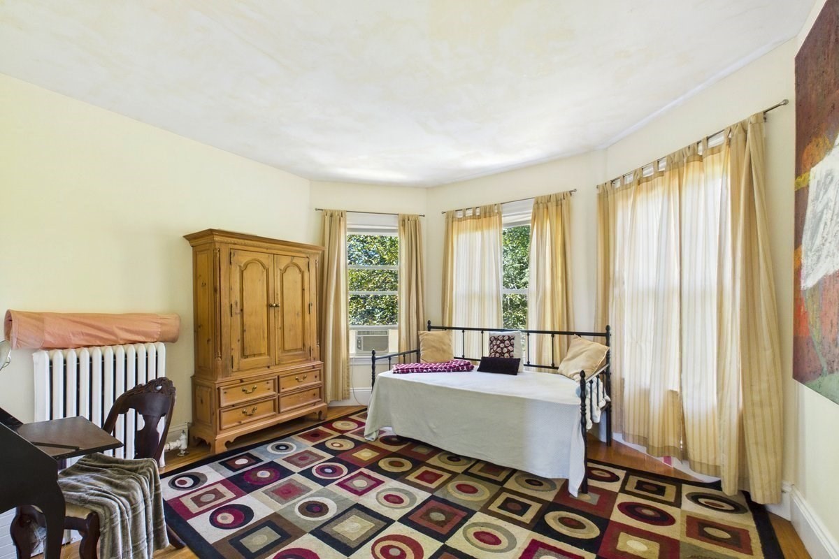 26 Woodlawn Street Property Photo 16