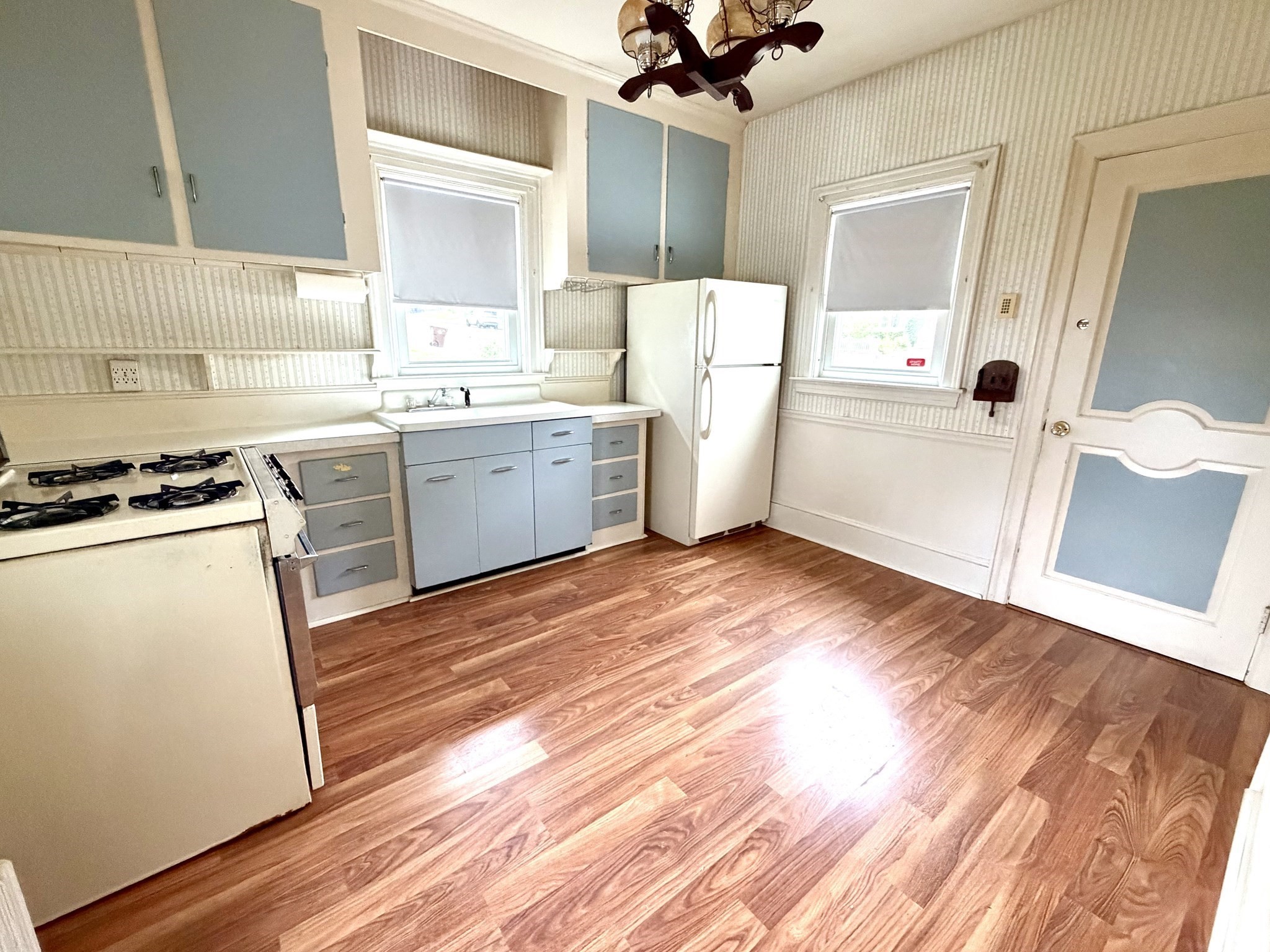 486 King Street Property Photo 10