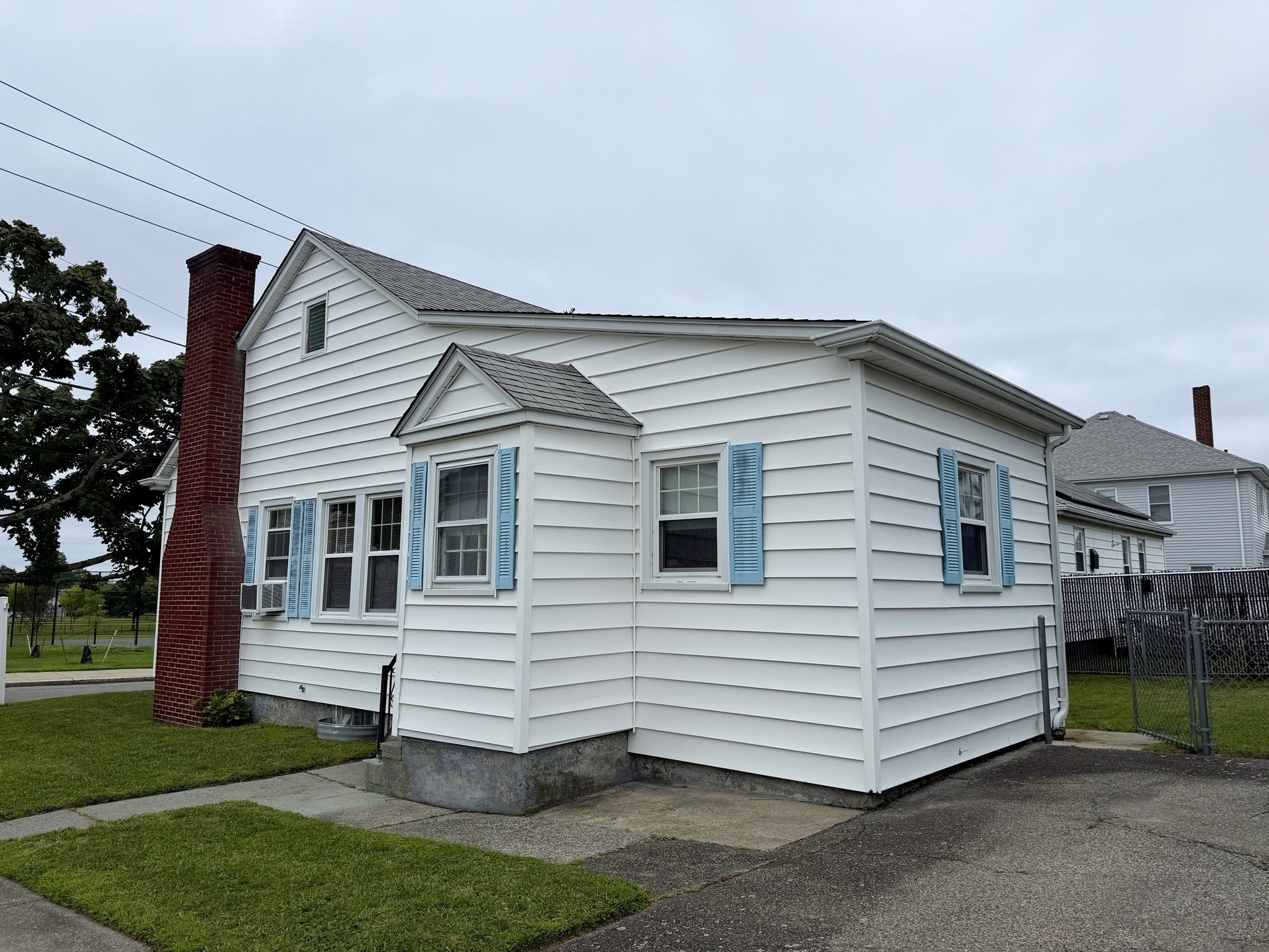 486 King Street Property Photo 33