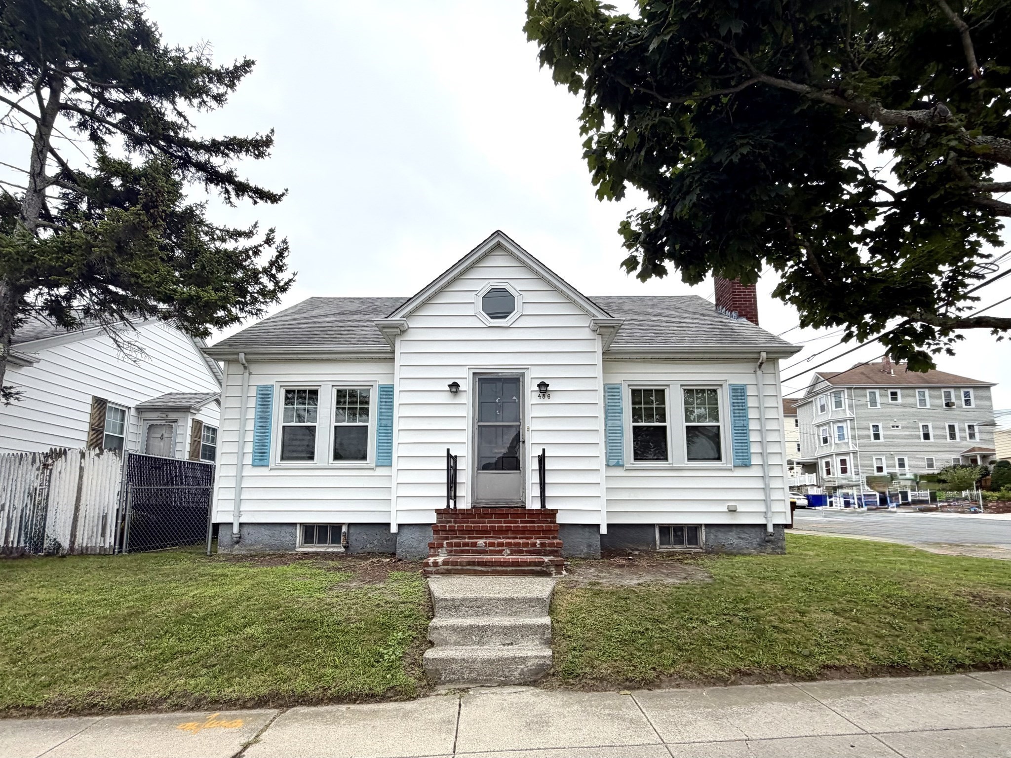 486 King Street Property Photo 35