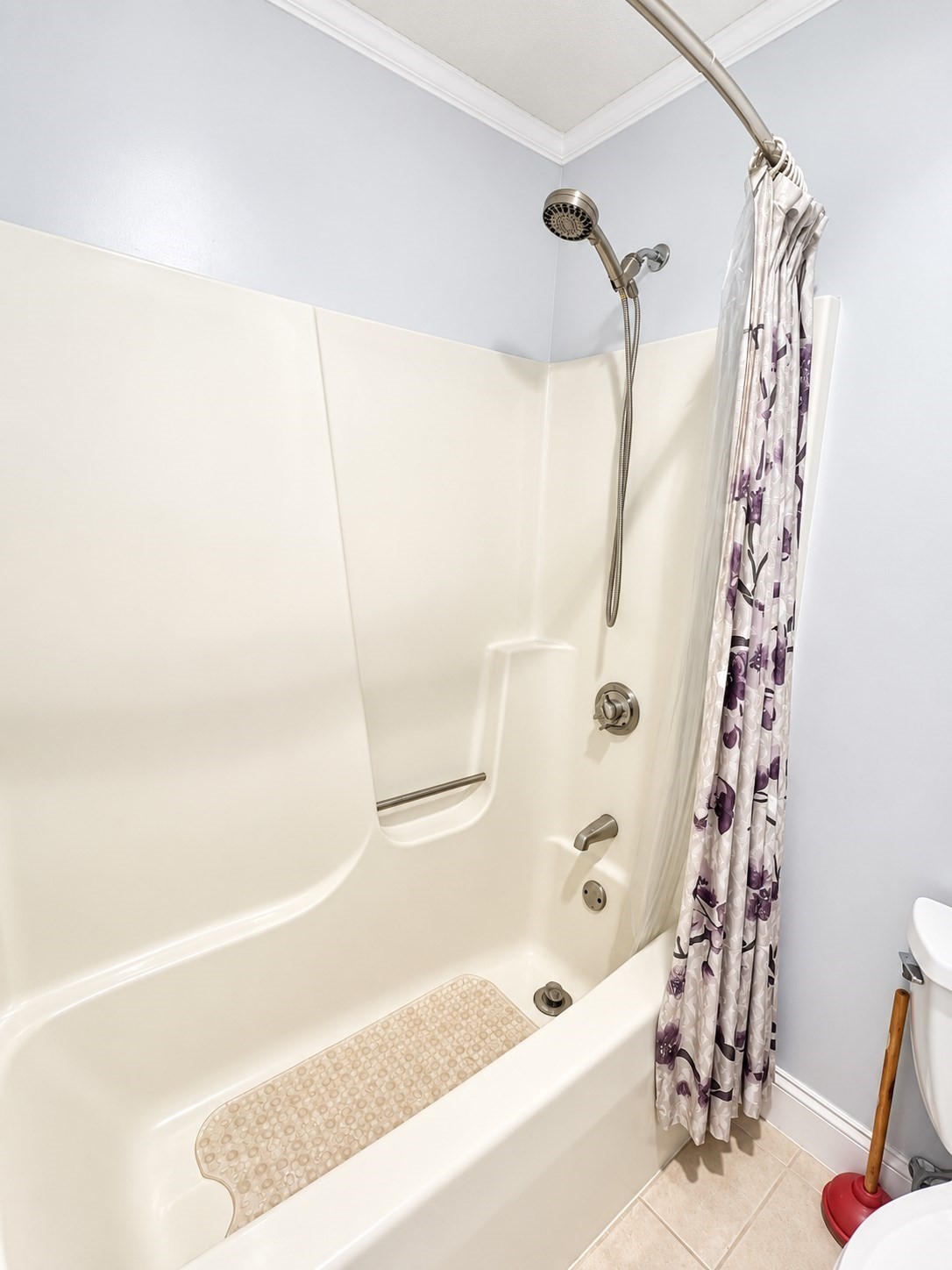 400 Brookside # F Property Photo 16