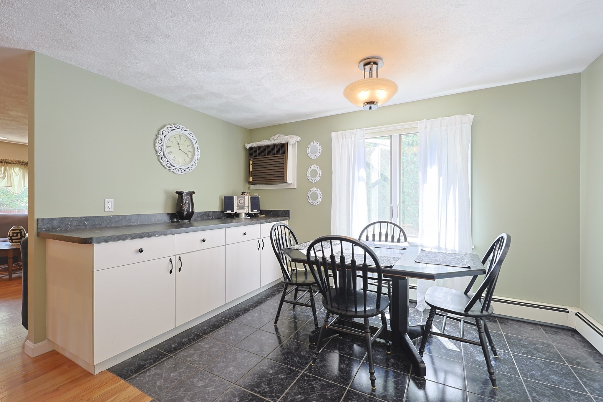 37 Cliftondale Property Photo 9