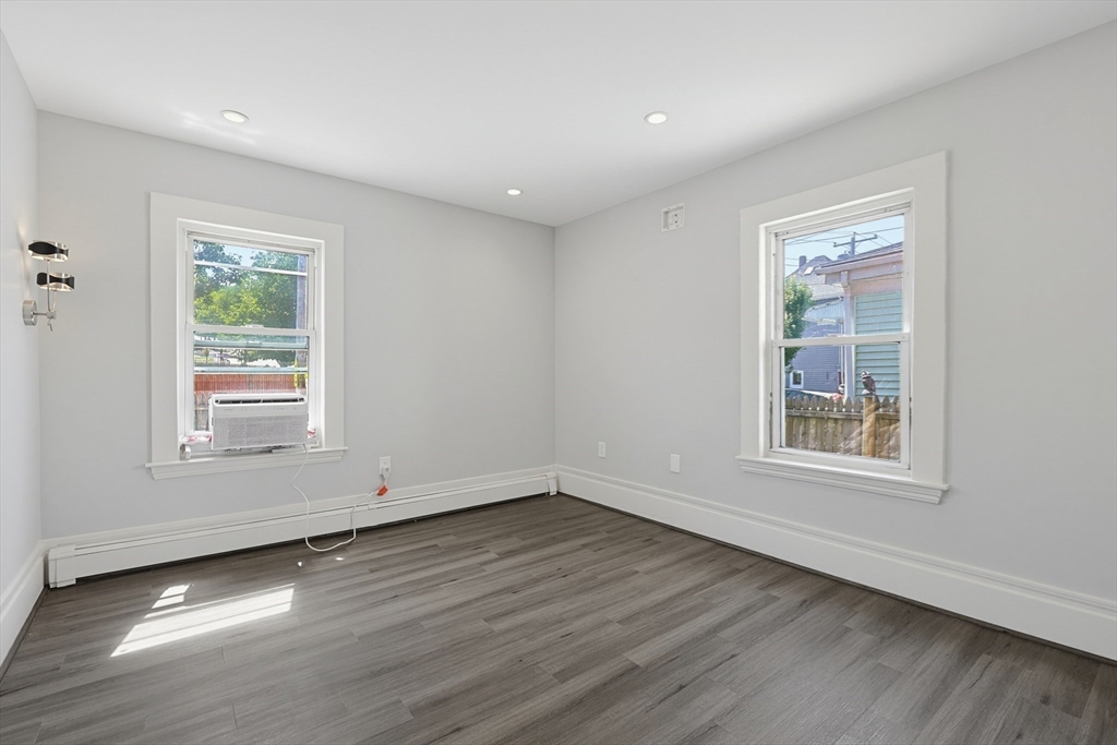 4-6 Edith St. Property Photo 8